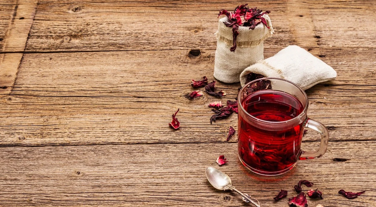 Hibiscus tea and dried flowers used in Amuse-Booch